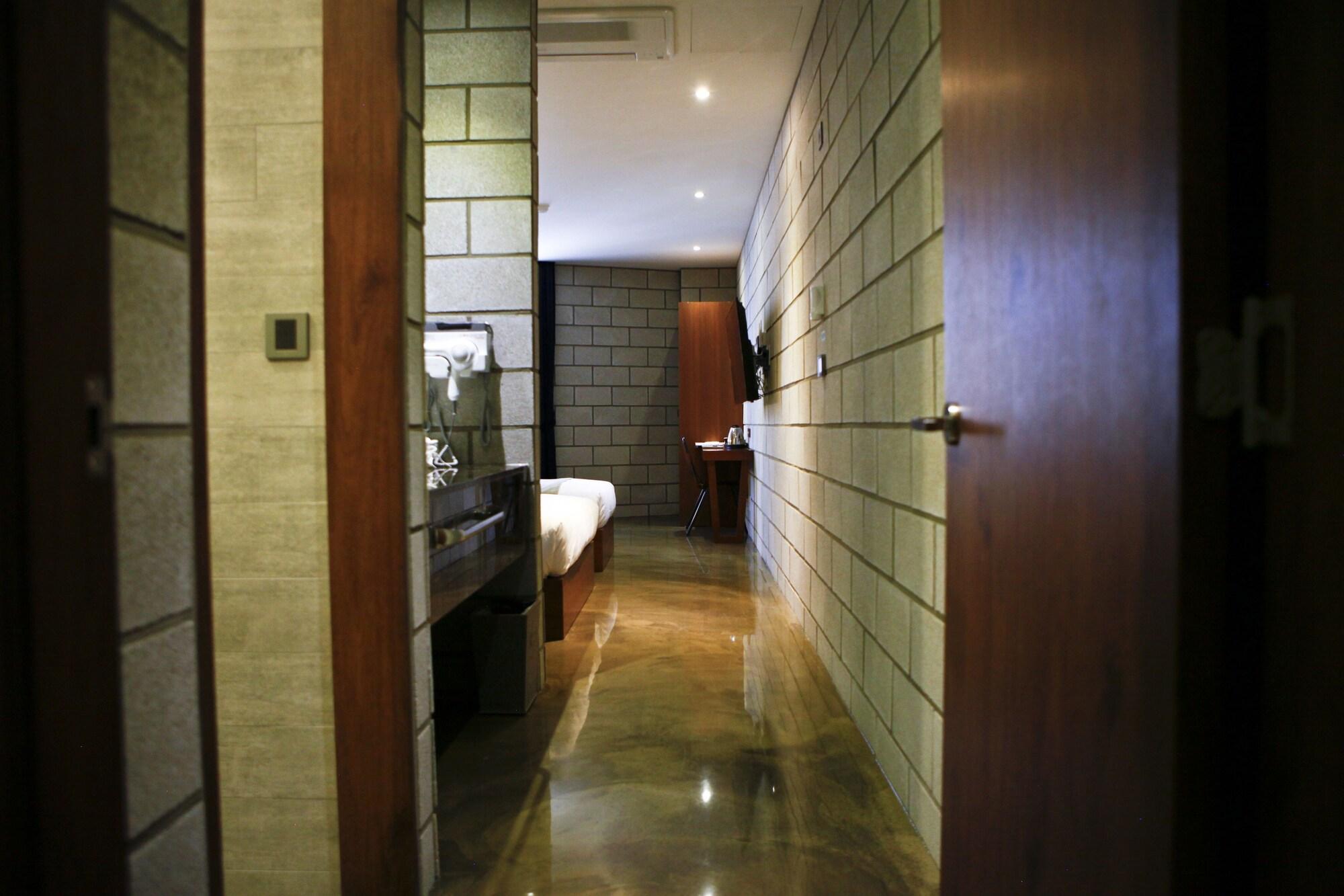 Hotel Doma Myeongdong Seoul Exterior photo