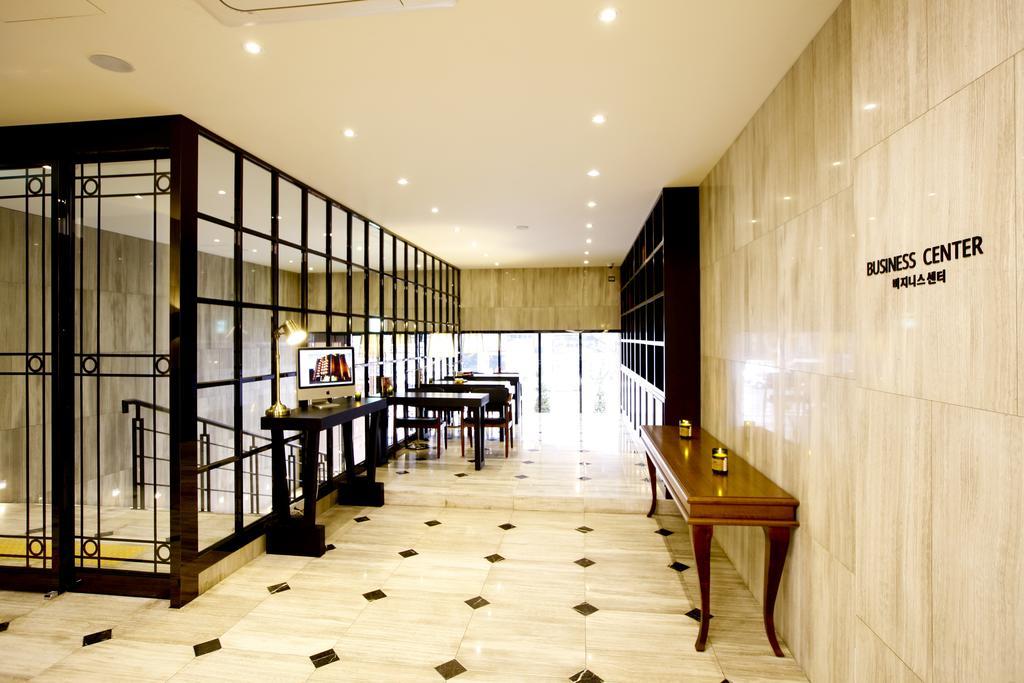 Hotel Doma Myeongdong Seoul Exterior photo
